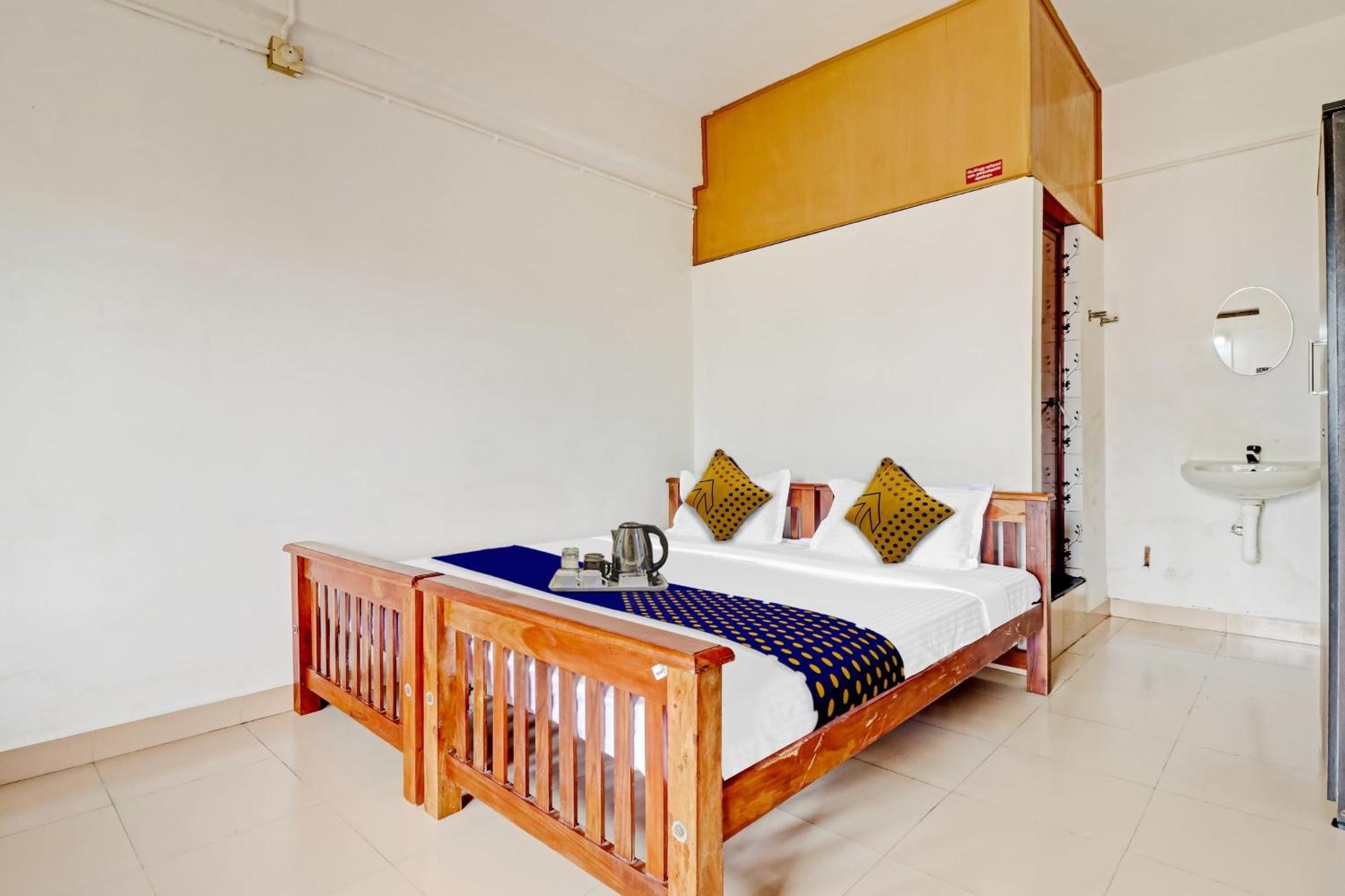 Spot On Jayesh Guest House Nashik Extérieur photo